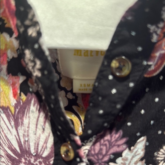 Maeve Floral Women's Top - Black and Pink - Picture 2 of 3